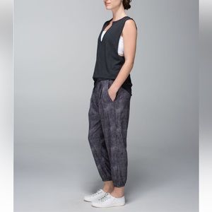 Lululemon Women’s Rollin' With My Omies Pant Size 8